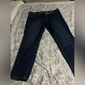 CALVIN KLEIN JEANS - Ankle Skinny Mid-Rise Medium Jeans - Size 16